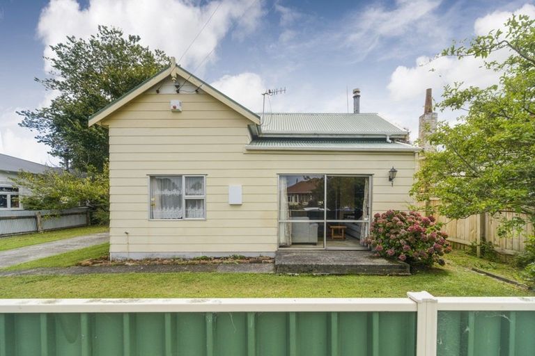 Photo of property in 46 Grey Street, Feilding, 4702