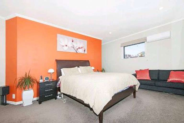 Photo of property in 47 Arahiwi Grove, Tirohanga, Lower Hutt, 5010