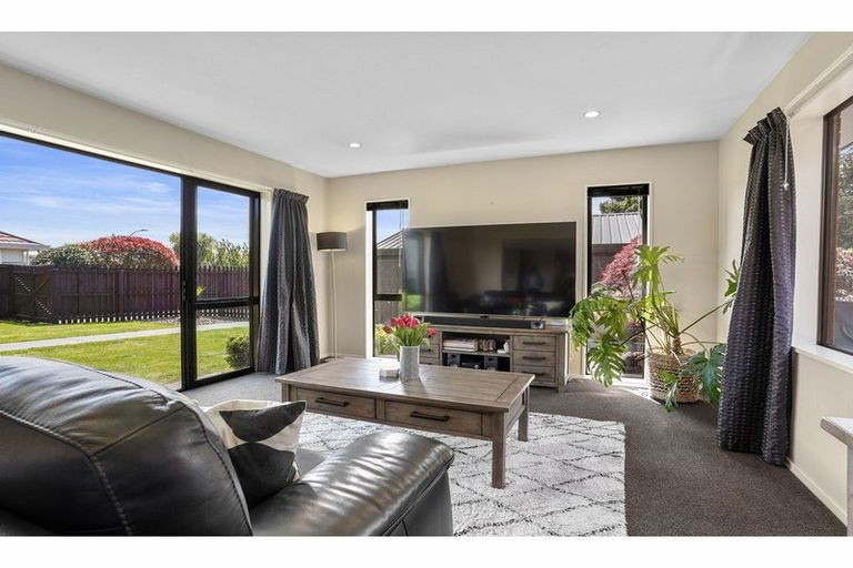 Photo of property in 19 Canon Stack Place, Kaiapoi, 7630