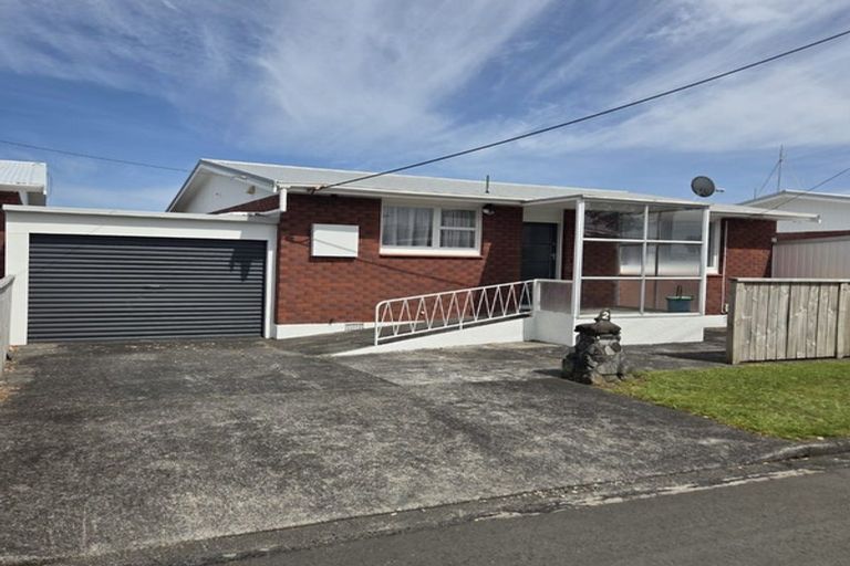Photo of property in 1/67 Young Street, New Plymouth, 4310