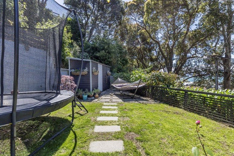 Photo of property in 96 Tio Tio Road, Seatoun, Wellington, 6022