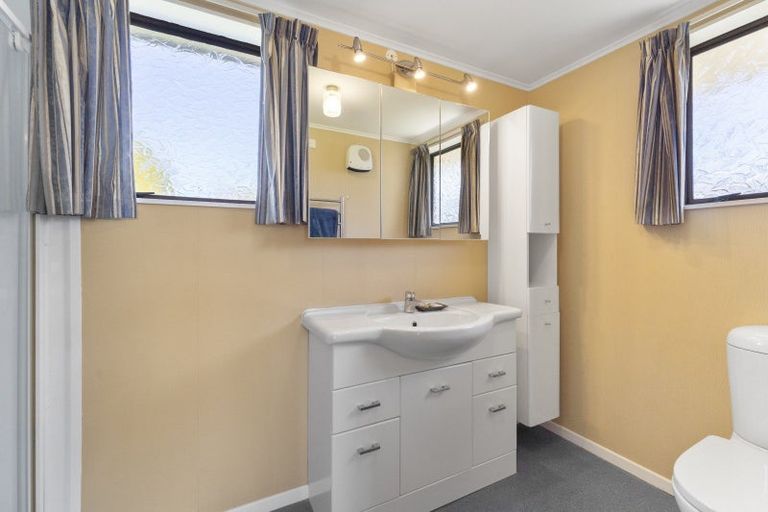 Photo of property in 4 Awanui Drive, Waikanae, 5036