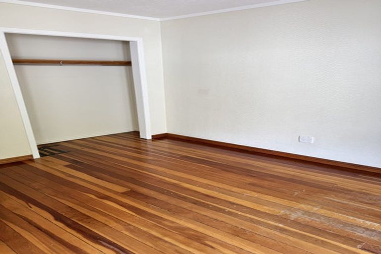 Photo of property in 190 Breaker Bay Road, Breaker Bay, Wellington, 6022