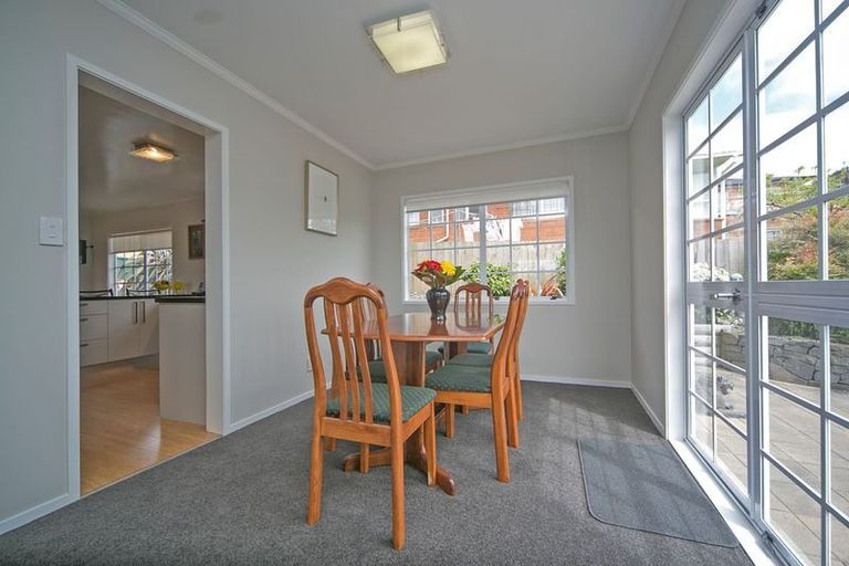 Photo of property in 2c Mason Street, New Lynn, Auckland, 0600