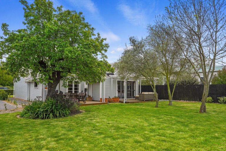 Photo of property in 98 King Street, Rangiora, 7400