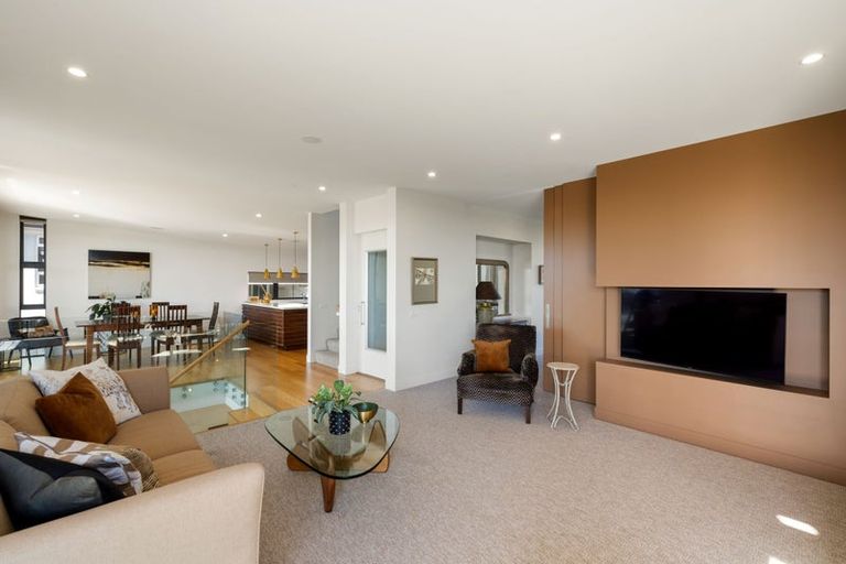 Photo of property in 142 Lake Crescent, Hamilton Lake, Hamilton, 3204