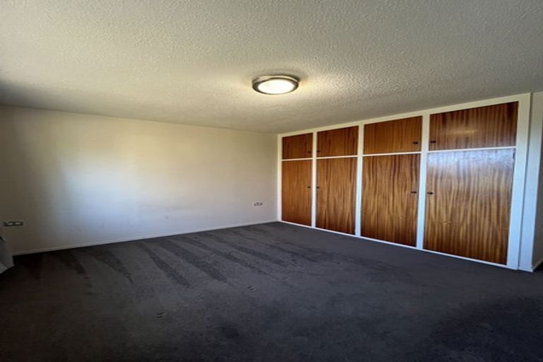 Photo of property in 2 Lodge Place, Ilam, Christchurch, 8041