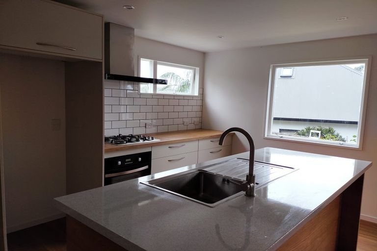 Photo of property in 112a Rosier Road, Glen Eden, Auckland, 0602