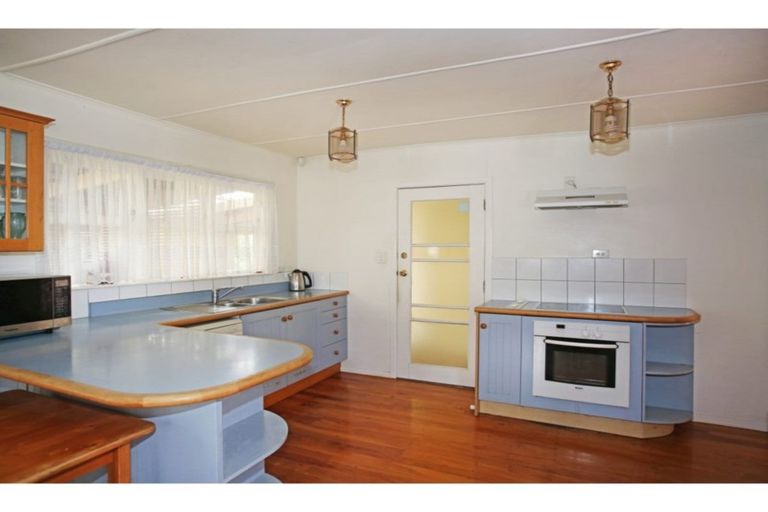 Photo of property in 36 Old Wairoa Road, Papakura, 2110