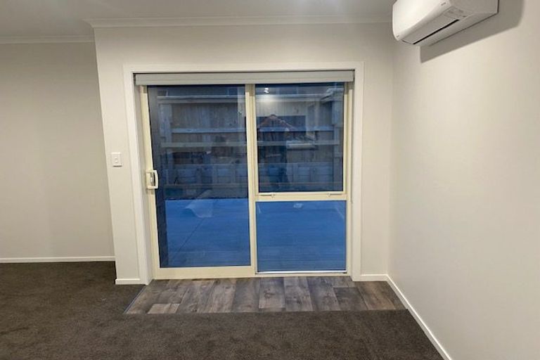 Photo of property in 6a-6b Oswald Place, Stratford, 4332