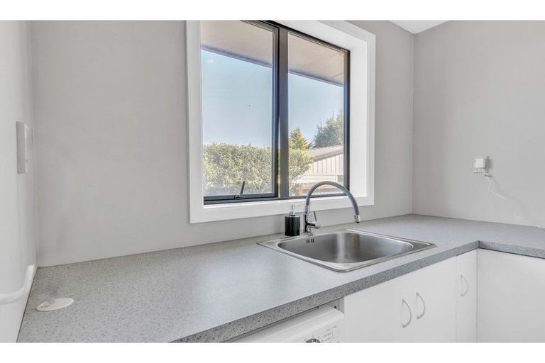 Photo of property in 75 Kowhai Avenue, Rangiora, 7400