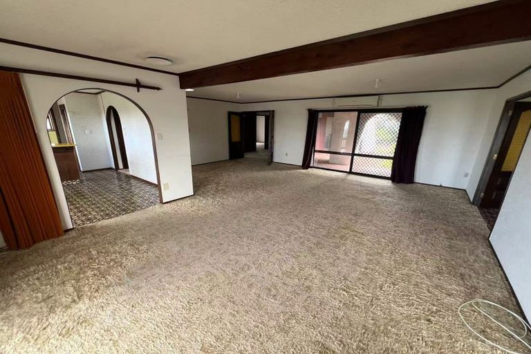 Photo of property in 56 Balmain Road, Chatswood, Auckland, 0626