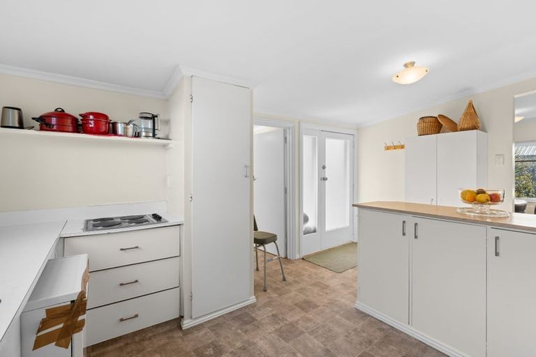 Photo of property in 48 Awatea Road, Hornby, Christchurch, 8042