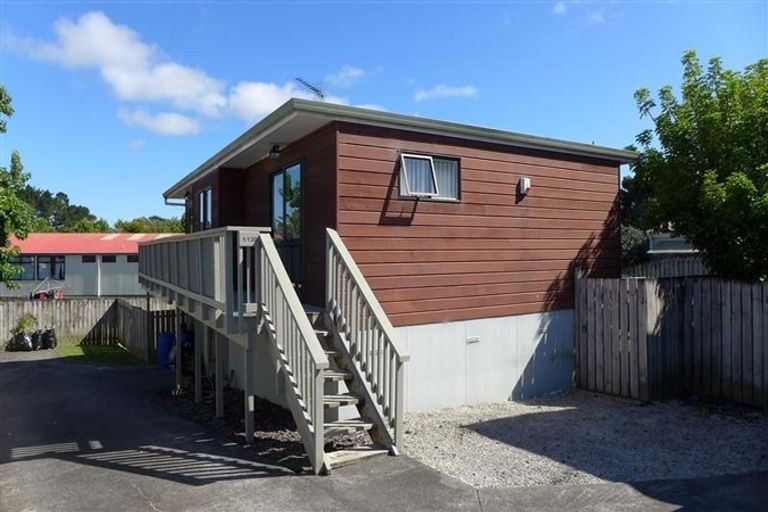Photo of property in 1/130 Colwill Road, Massey, Auckland, 0614
