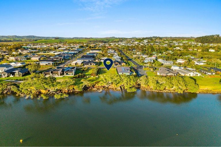 Photo of property in 3 William Gilbert Drive, Mangawhai, 0505