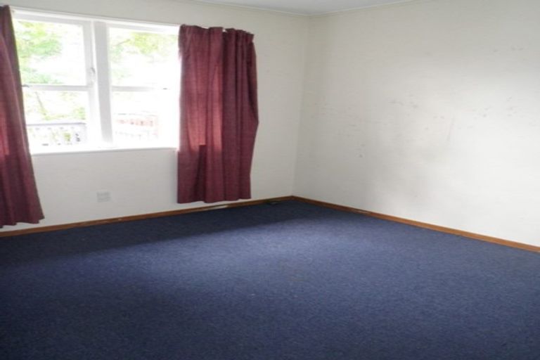 Photo of property in 28 Helena Street, Massey, Auckland, 0614