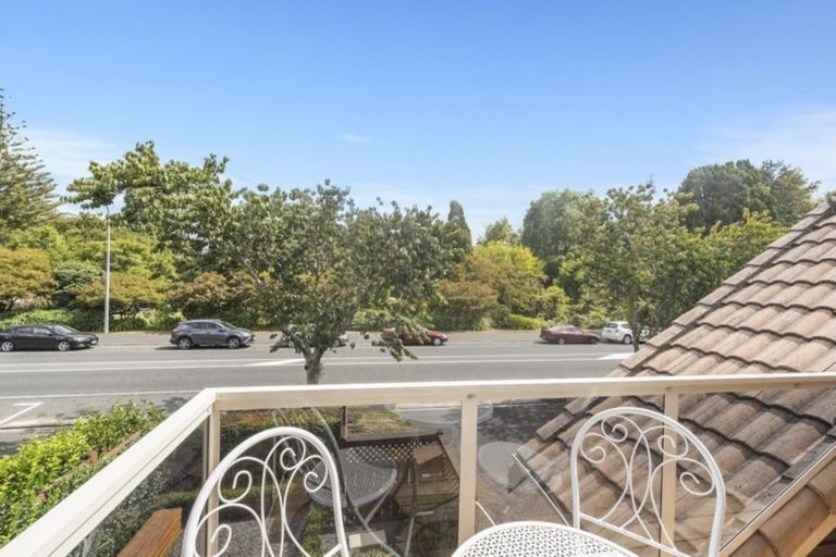 Photo of property in 70 Memorial Drive, Hamilton East, Hamilton, 3216