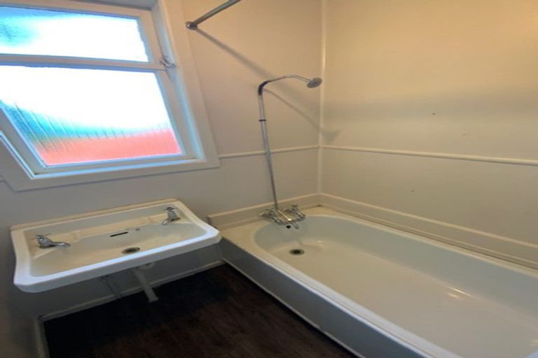 Photo of property in 16 Crathie Crescent, Tokoroa, 3420