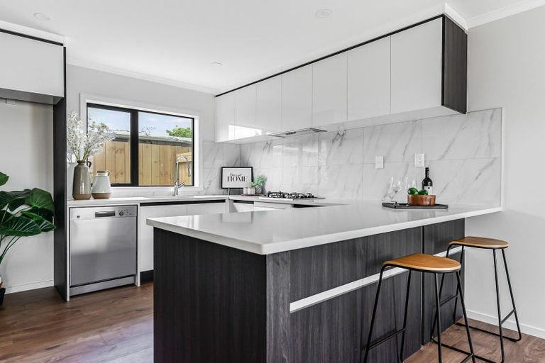 Photo of property in 20u3 Young Street, Claudelands, Hamilton, 3214