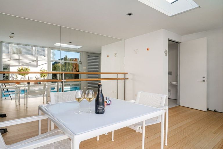 Photo of property in 97a Fendalton Road, Fendalton, Christchurch, 8014