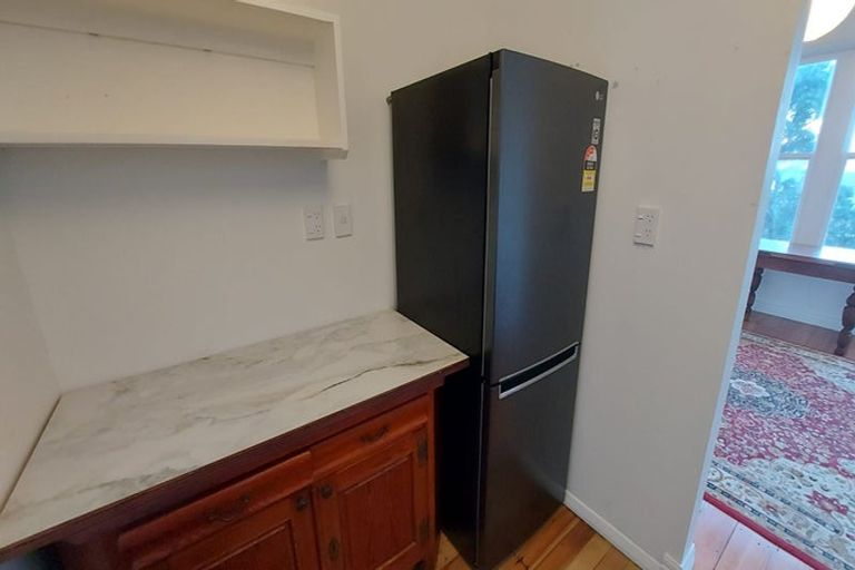 Photo of property in 61 Central Terrace, Kelburn, Wellington, 6012