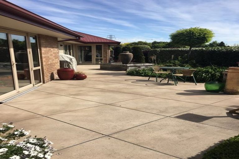 Photo of property in 101 Hawthornden Road, Avonhead, Christchurch, 8042