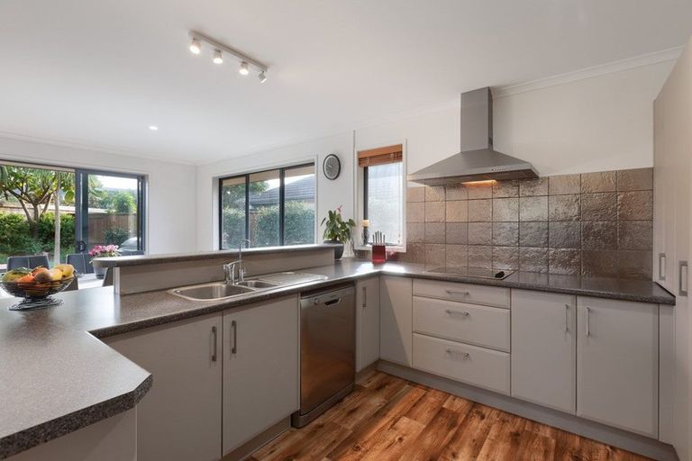Photo of property in 550 Gloucester Road, Papamoa Beach, Papamoa, 3118