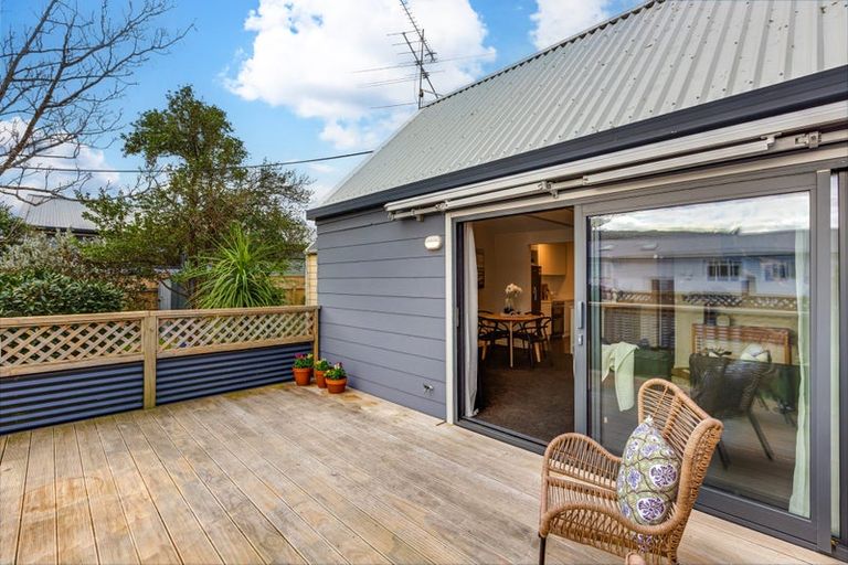 Photo of property in 7b Central Terrace, Alicetown, Lower Hutt, 5010
