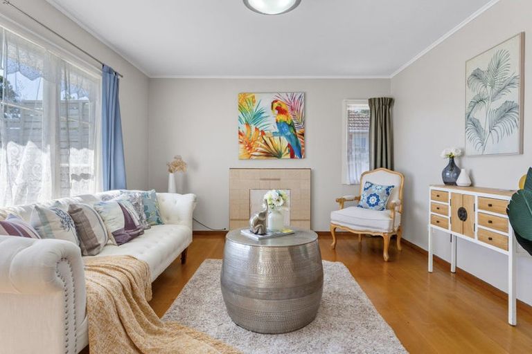 Photo of property in 4 Duncan Avenue, Te Atatu South, Auckland, 0610
