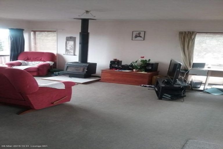 Photo of property in 1 Ebony Place, Massey, Auckland, 0614