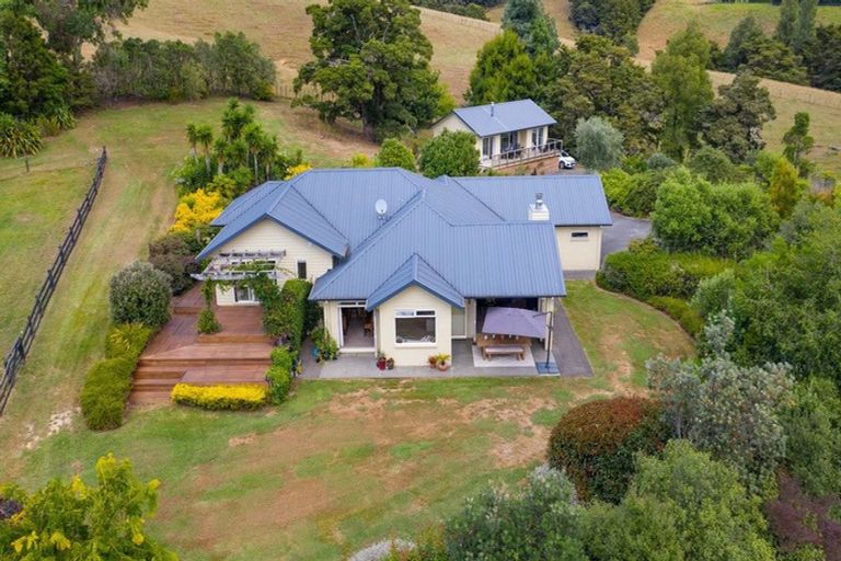Photo of property in 381 Upper Waiwera Road, Puhoi, Silverdale, 0994