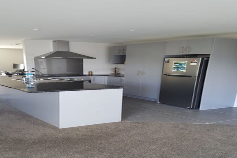 Photo of property in 2/33 Treestump Road, Takanini, 2112