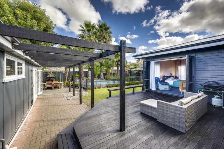 Photo of property in 62 Avenue Road, Greenmeadows, Napier, 4112