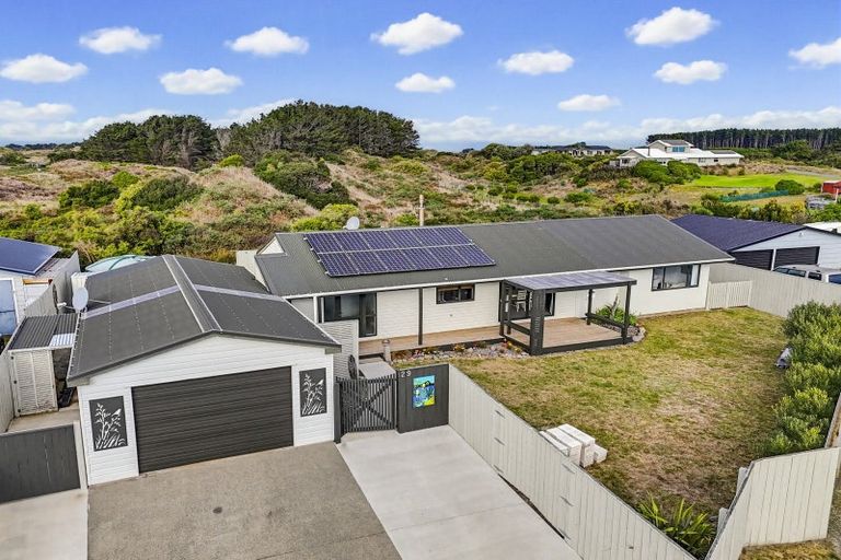 Photo of property in 29 Matakane Street, Waitarere Beach, Levin, 5510