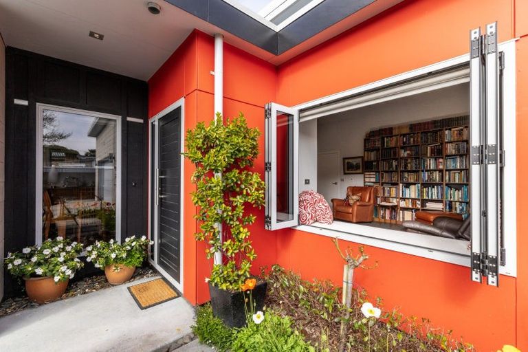 Photo of property in 24a Ferry Road, Clive, 4102