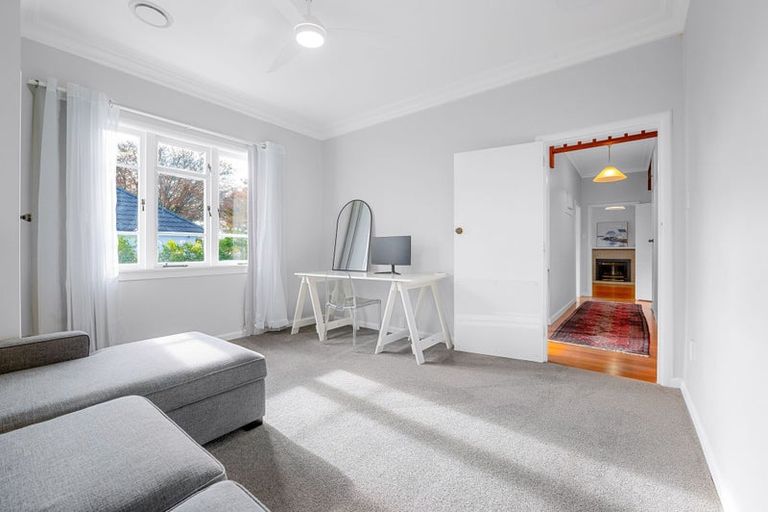 Photo of property in 6 Strowan Avenue, Fairfield, Hamilton, 3214