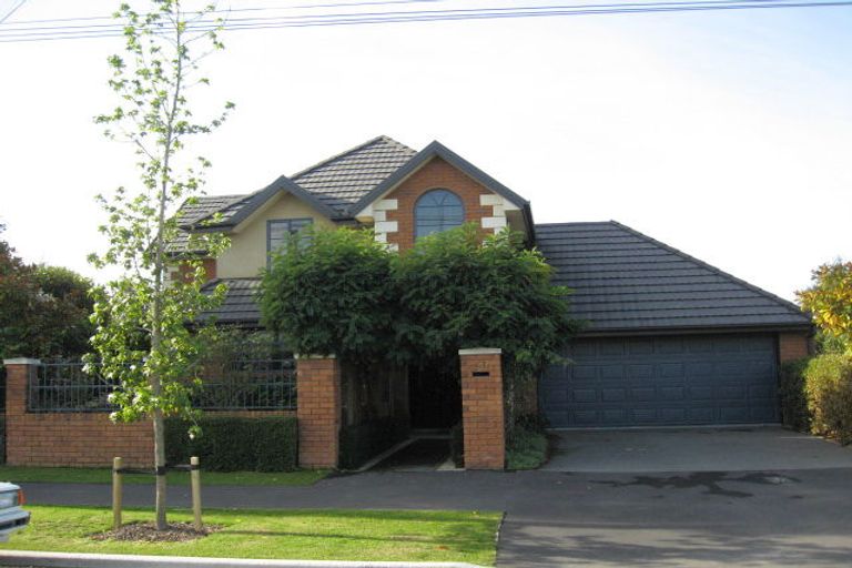Photo of property in 106 Hamilton Avenue, Ilam, Christchurch, 8041