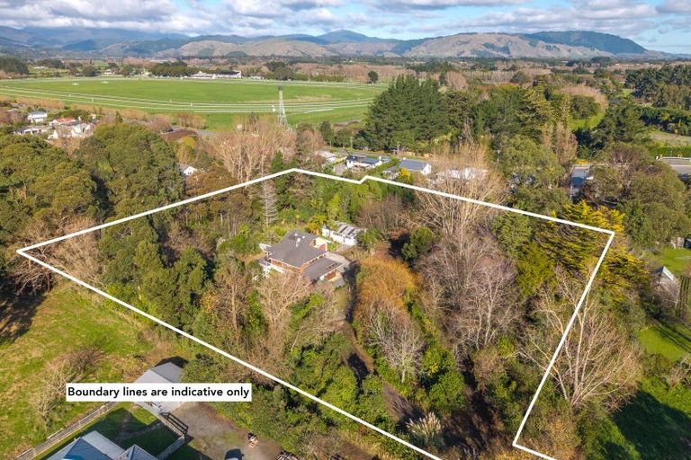 Photo of property in 26 County Road, Otaki, 5512