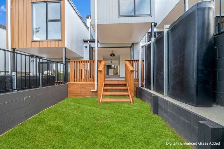 Photo of property in 10/32 Brandon Road, Glen Eden, Auckland, 0602
