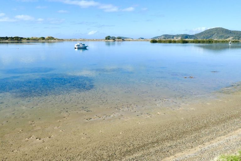 Photo of property in 1/8 Kopipi Crescent, Ngunguru, Whangarei, 0173