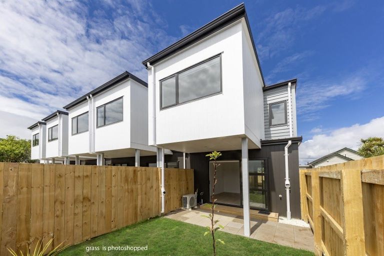 Photo of property in 2/10 Orchard Street, Wadestown, Wellington, 6012