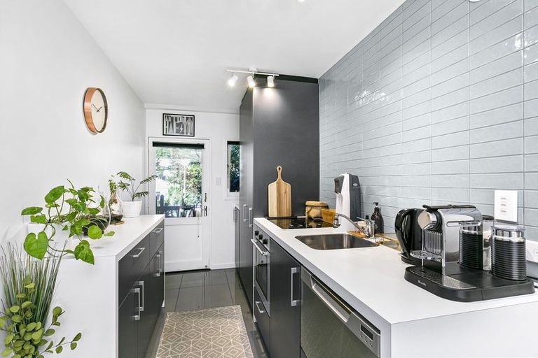 Photo of property in Hiropi St Village, 52/46u Hiropi Street, Newtown, Wellington, 6021