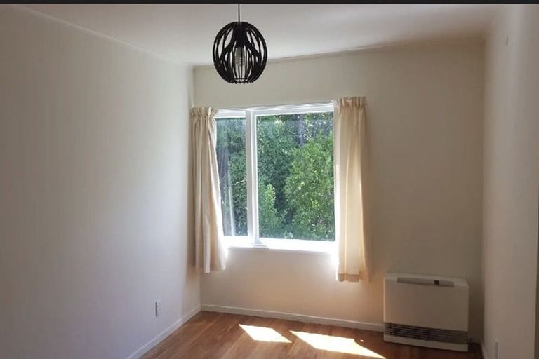 Photo of property in 9 Ngaio Gorge Road, Ngaio, Wellington, 6035