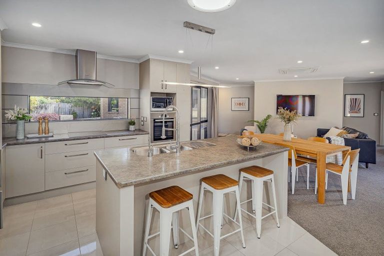 Photo of property in 20 Heritage Close, Whitianga, 3510