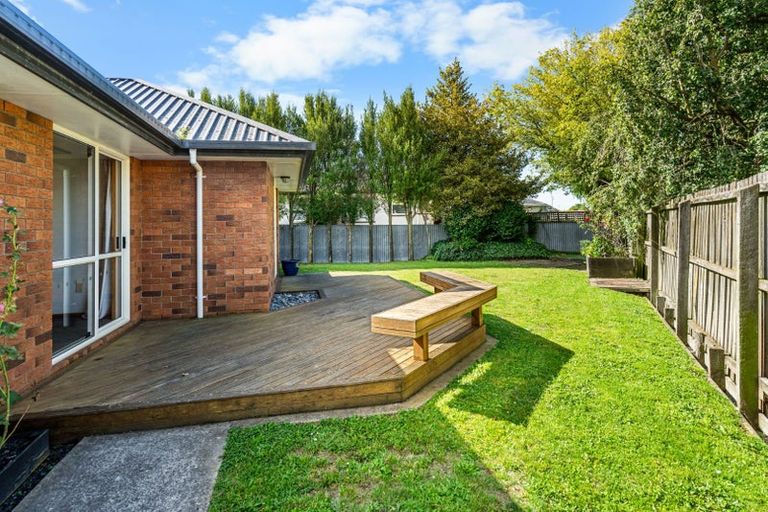 Photo of property in 2/45b Trafford Street, Harewood, Christchurch, 8051