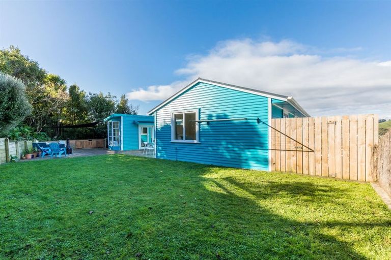 Photo of property in 25 Excellency Terrace, Ascot Park, Porirua, 5024