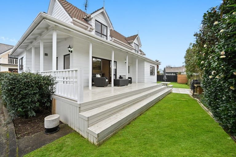 Photo of property in 120 Grey Street, Cambridge, 3434