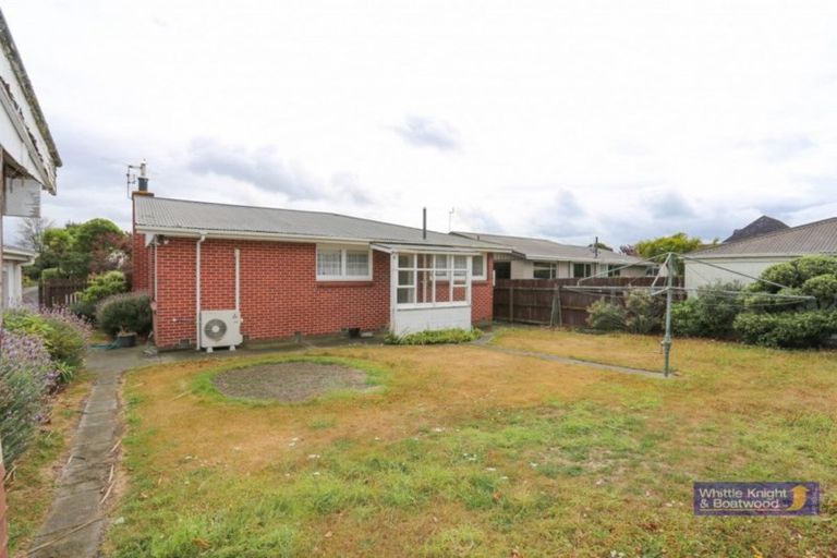 Photo of property in 17 Harrowdale Drive, Avonhead, Christchurch, 8042