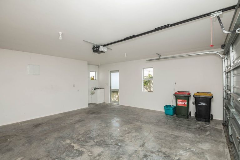 Photo of property in 68 Waverton Terrace, Churton Park, Wellington, 6037