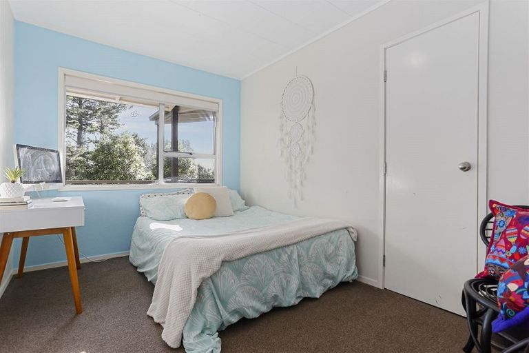 Photo of property in 13 Glenbury Place, Massey, Auckland, 0614